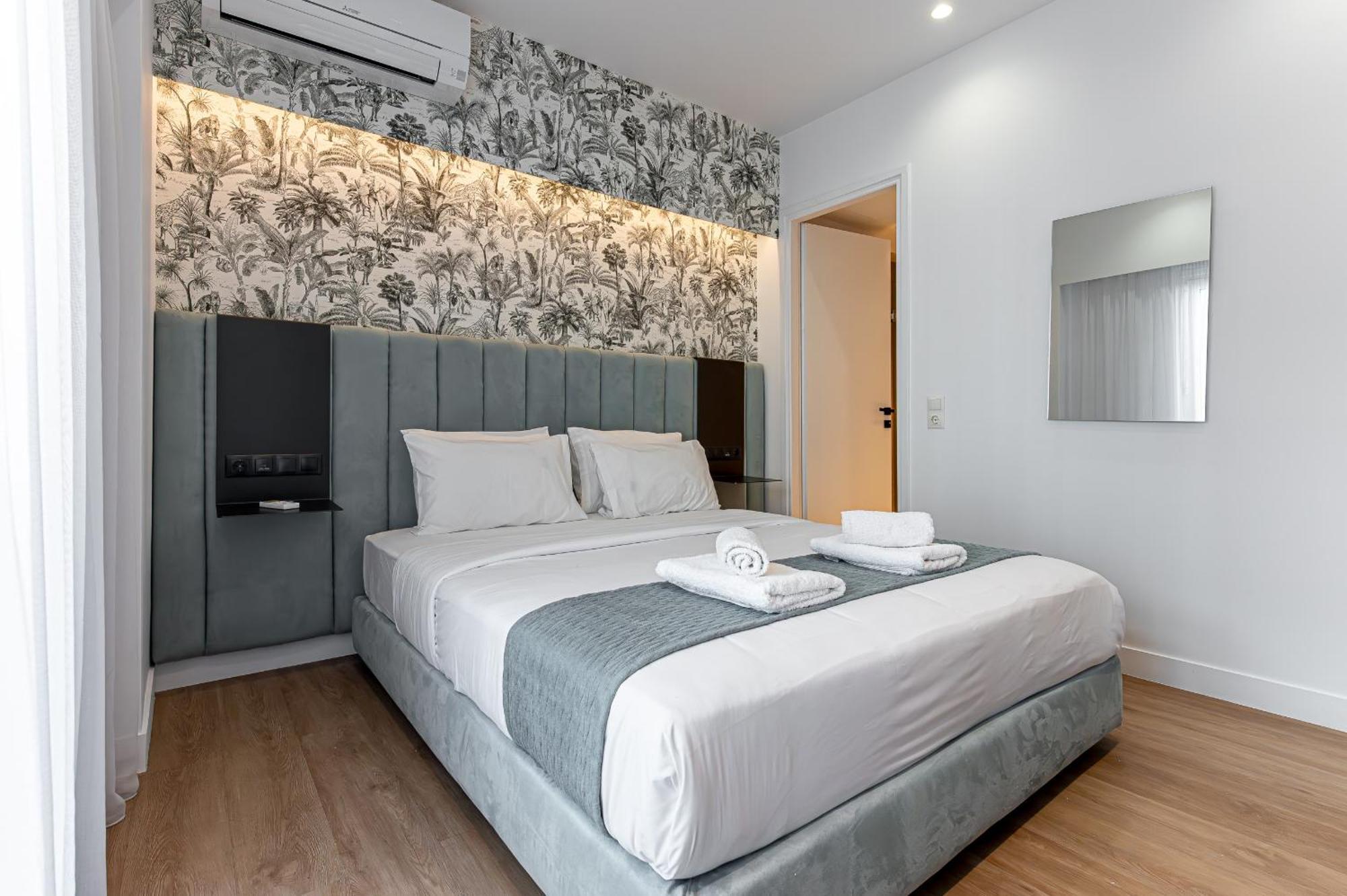 Kriel Suites By Liv Homes Атина Екстериор снимка